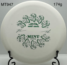 Load image into Gallery viewer, Mint Discs Pickle - Royal Nocturnal Glow (Medium) - Zachery Jansen Signature Edition
