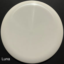 Load image into Gallery viewer, Discraft Paul McBeth Bottom Stamped White ESP Luna
