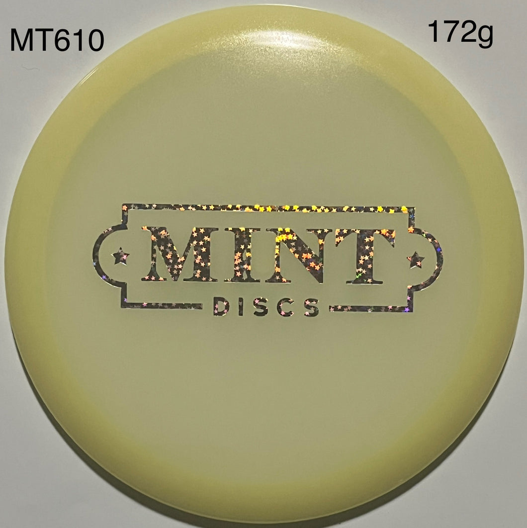 Mint Discs Salamander - Nocturnal Glow Plastic