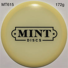 Load image into Gallery viewer, Mint Discs Salamander - Nocturnal Glow Plastic
