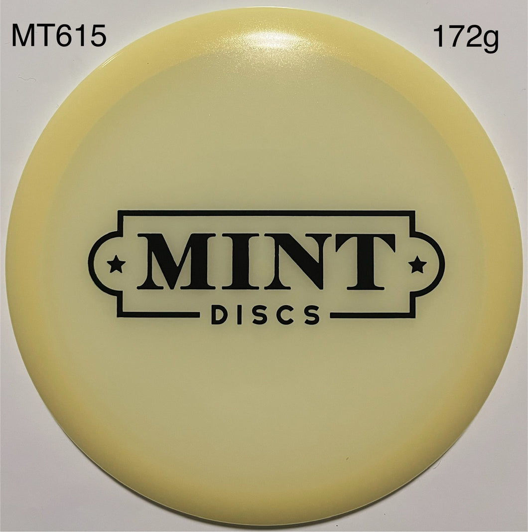 Mint Discs Salamander - Nocturnal Glow Plastic